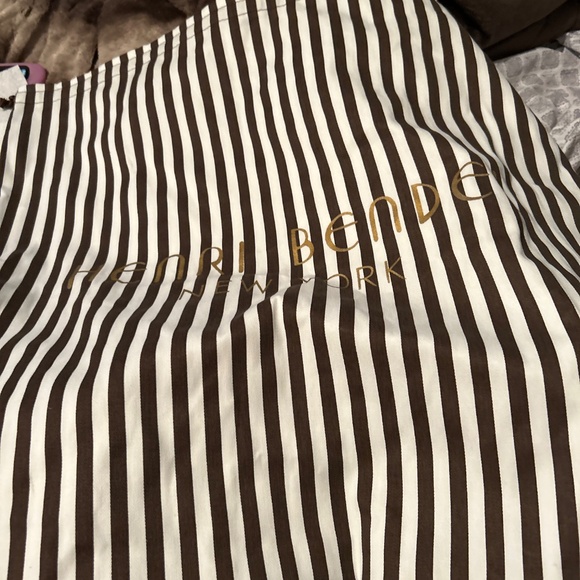 Henri bendel - Picture 5 of 6
